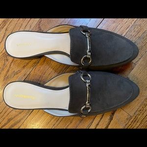 Liz Claiborne Slide